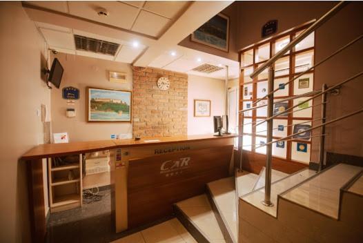 Car Royal Apartments And Rooms Novi Sad Bagian luar foto