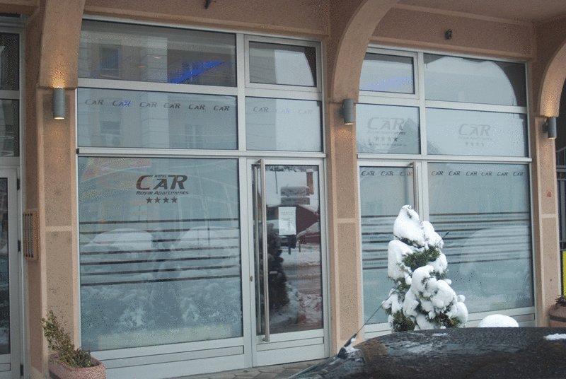 Car Royal Apartments And Rooms Novi Sad Bagian luar foto